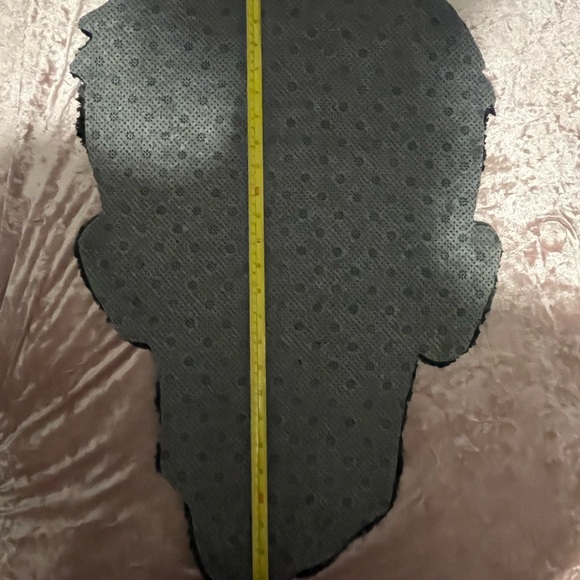 Handmade Zombie Face Wall Rug - Picture 15 of 16